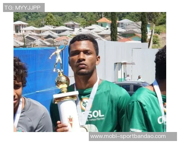 英超本赛季进球榜揭晓哈兰德领先伊戈尔塞梅尼奥与埃基蒂克紧随其后 英超本赛季进球榜揭晓哈兰德领先伊戈尔塞梅尼奥与埃基蒂克紧随其后